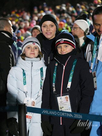 Княгиня Шарлин с детьми