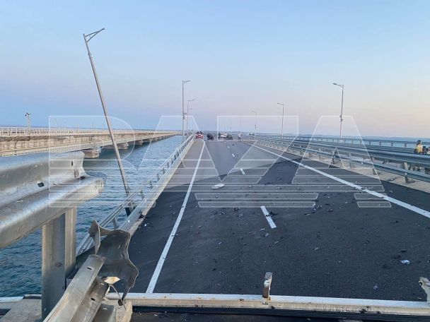 Фото з Кримського мосту після вибуху 17 липня / © 