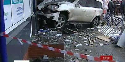 Семья мажора Толстошеева избегает разговоров с журналистами