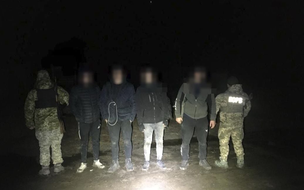 Затримані ухилянти на кордоні з Молдовою / © ДПСУ