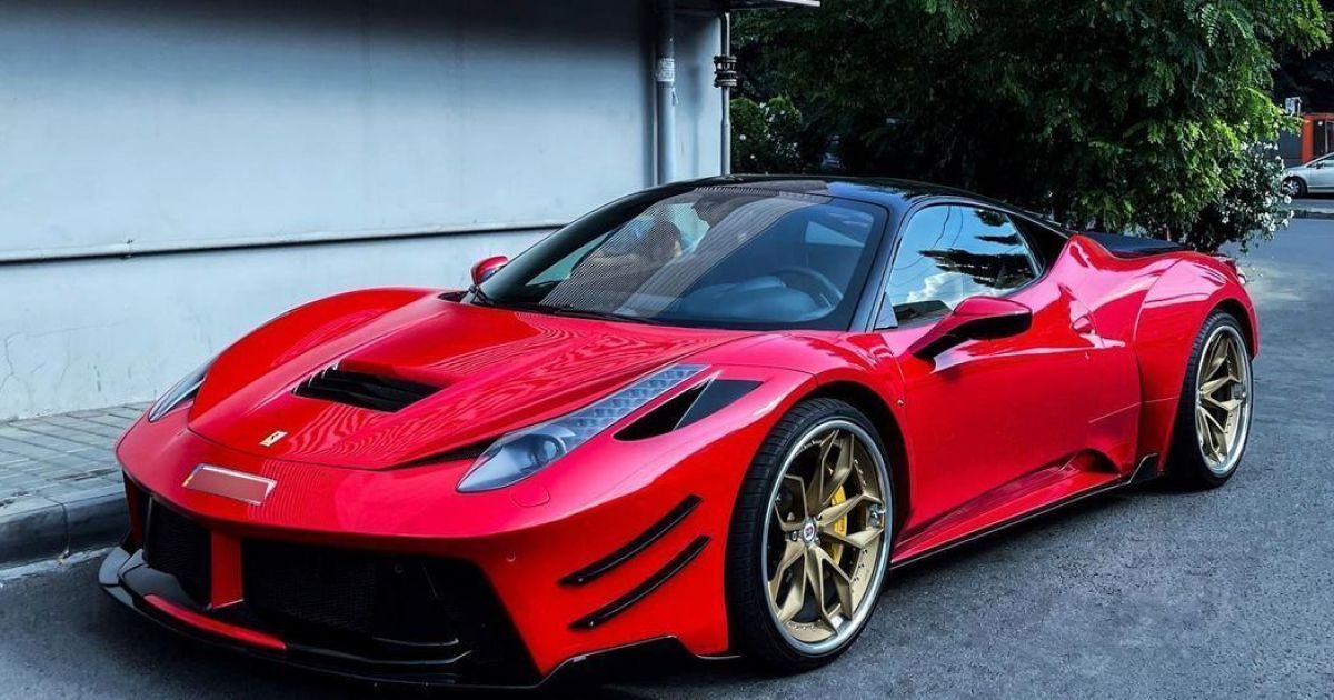 В Одесі помітили яскраву Ferrari за 8 мільйонів гривень