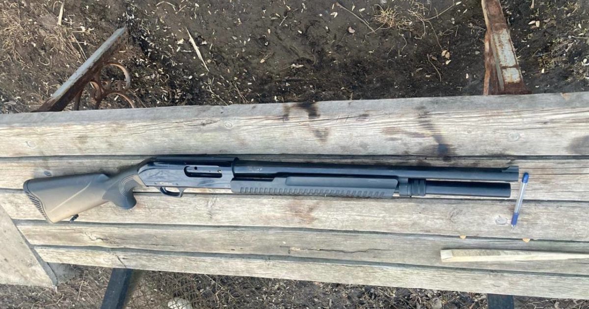 На Вінниччині чоловік відкрив вогонь по сусідах.