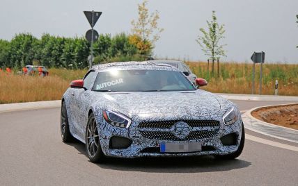 Немцы проводят дорожные испытания родстера Mercedes-AMG GT