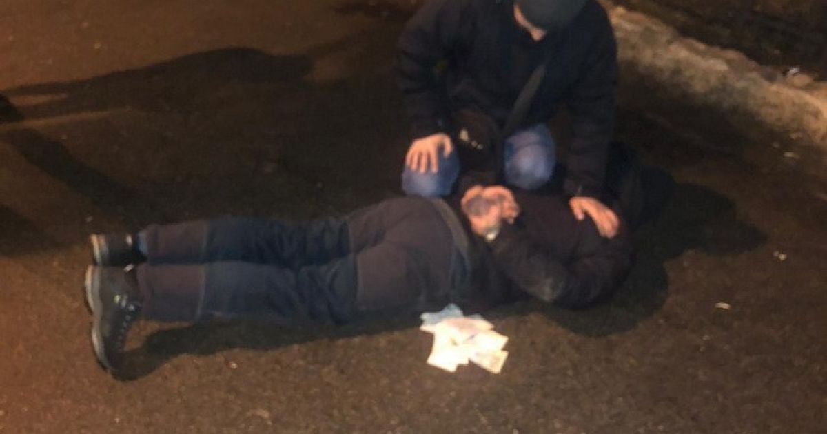 У Києві на хабарі схопили керівника філії концерну Міноборони