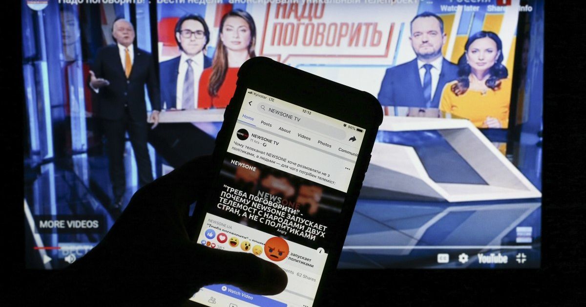 Скандальный телемост Украина-РФ: как телепрограмма снова привлекла внимание к проблемам информационной безопасности и монополизации СМИ