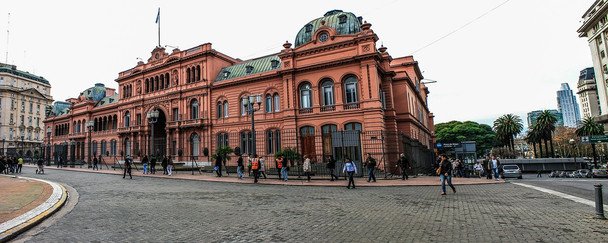 Похищенную картину обнаружили на другом конце света благодаря сайту риелтора