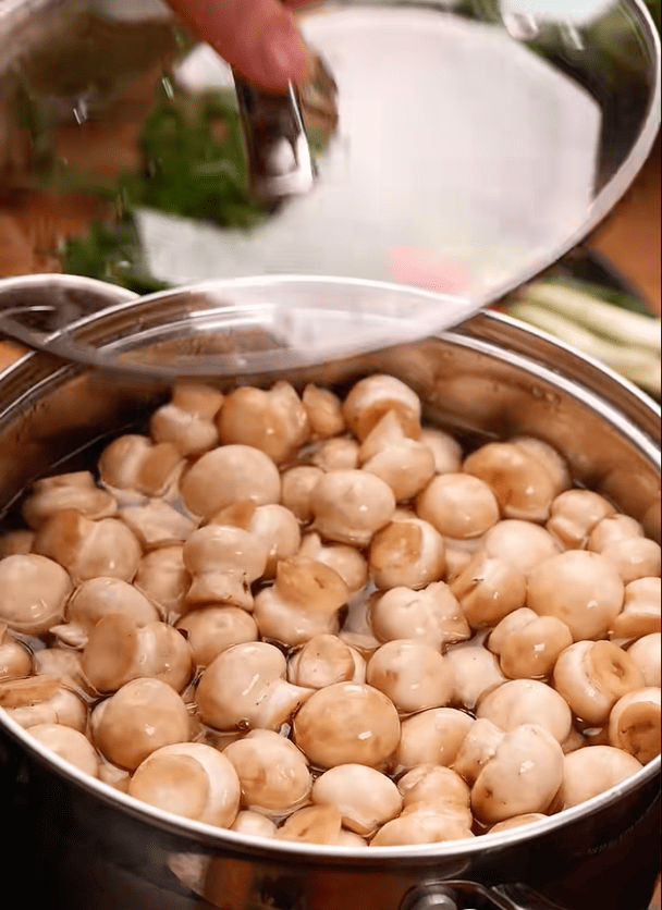 Мариновані печериці tiktok.com/@katarinacooks