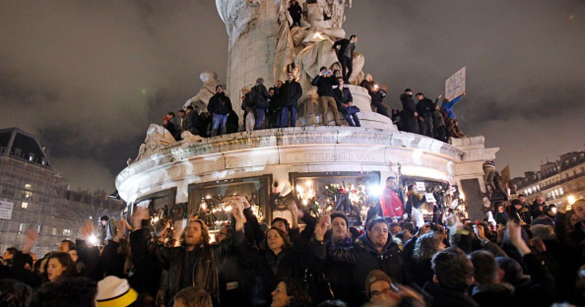 Францию охватили многотысячные митинги