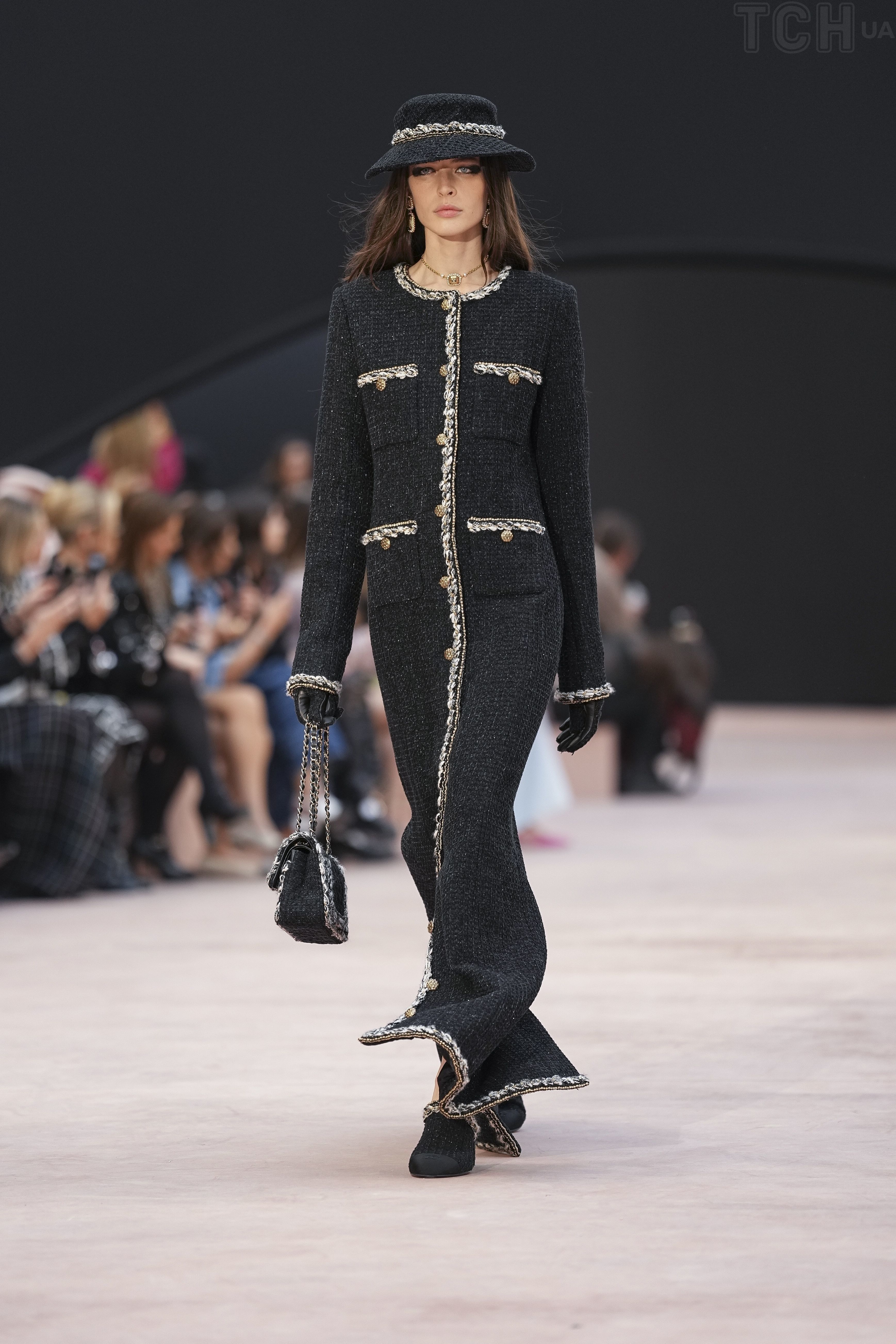 フォーマル・ドレス・スーツ mimiel empire queen shining winter dress Модный дом Chanel презентовал коллекцию осень-зима 2025-2026