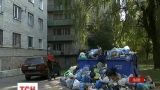 Сміттєвий колапс у Львові: з деяких районів міста відходи не вивозять вже п’ятий день