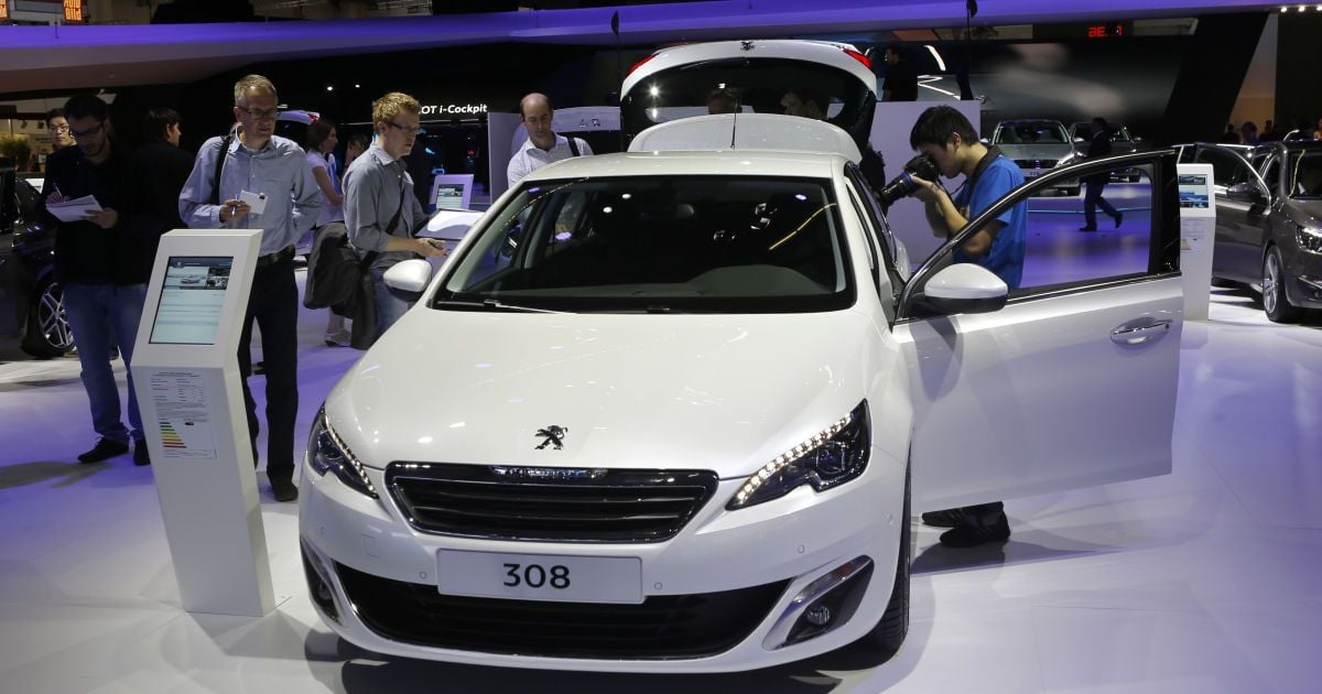 Peugeot готовит "заряженную" версию модели, которая должна стать конкурентом Volkswagen Golf R