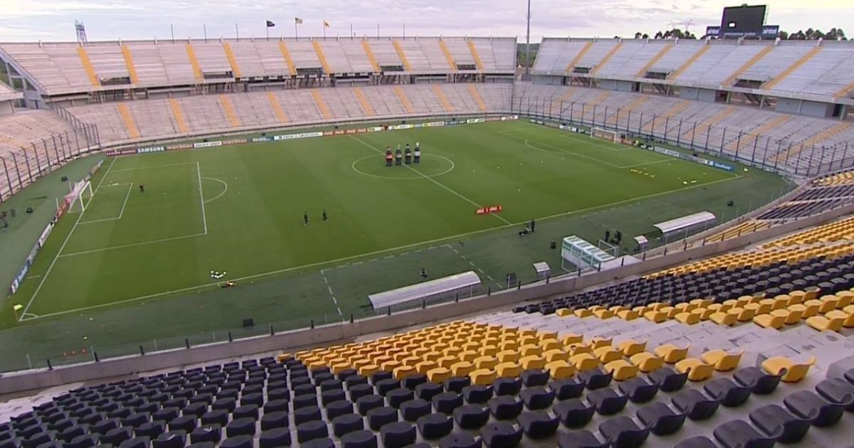 В Уругваї зупинили чемпіонат країни з футболу через вбивство фаната