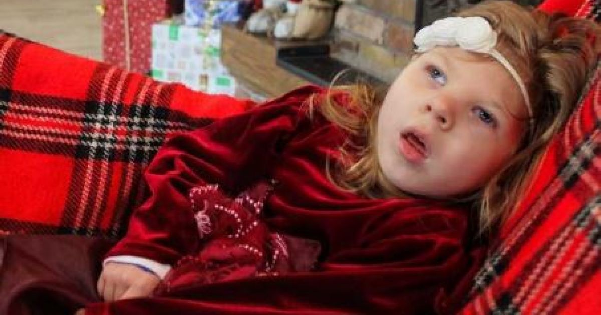 В дорогостоящей реабилитации нуждается 4-летняя Полинка