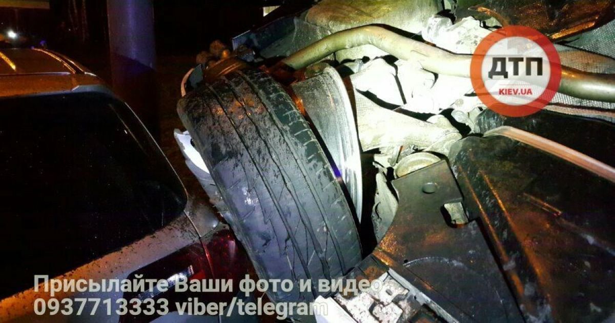 Криваве ДТП в Києві на Перемоги_13 / © Facebook/Влад Антонов