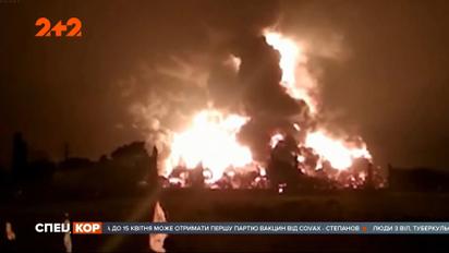 В Индонезии эвакуировали более полутысячи человек из-за пожара на нефтеперерабатывающем заводе