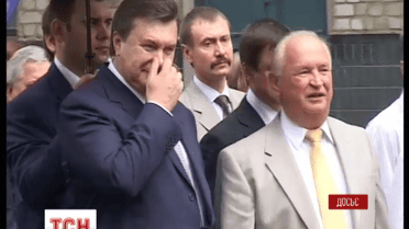 Януковичі знову намагаються судитись із Євросоюзом