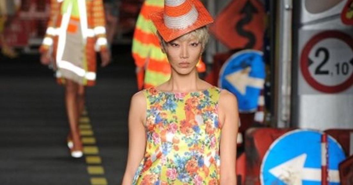 Дорожные рабочие от MOSCHINO: коллекция сезона весна-лето 2016