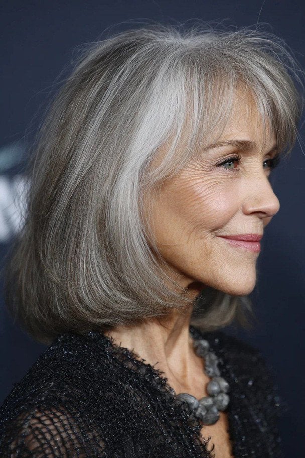 Які найкращі стрижки для тонкого волосся / © Mixnews