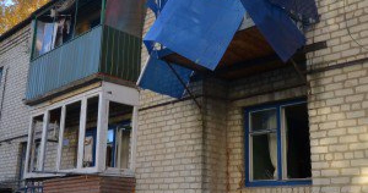 Десятки домов пострадали от взрывов / © ato.lisichansk.in.ua