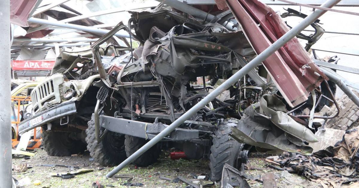 The aftermath of the missile attack on Dnipro / Photos: Main Directorate of the State Emergency Service in Dnipropetrovsk region.