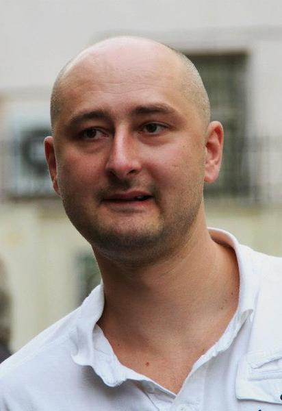 Так кто с кем воюет?