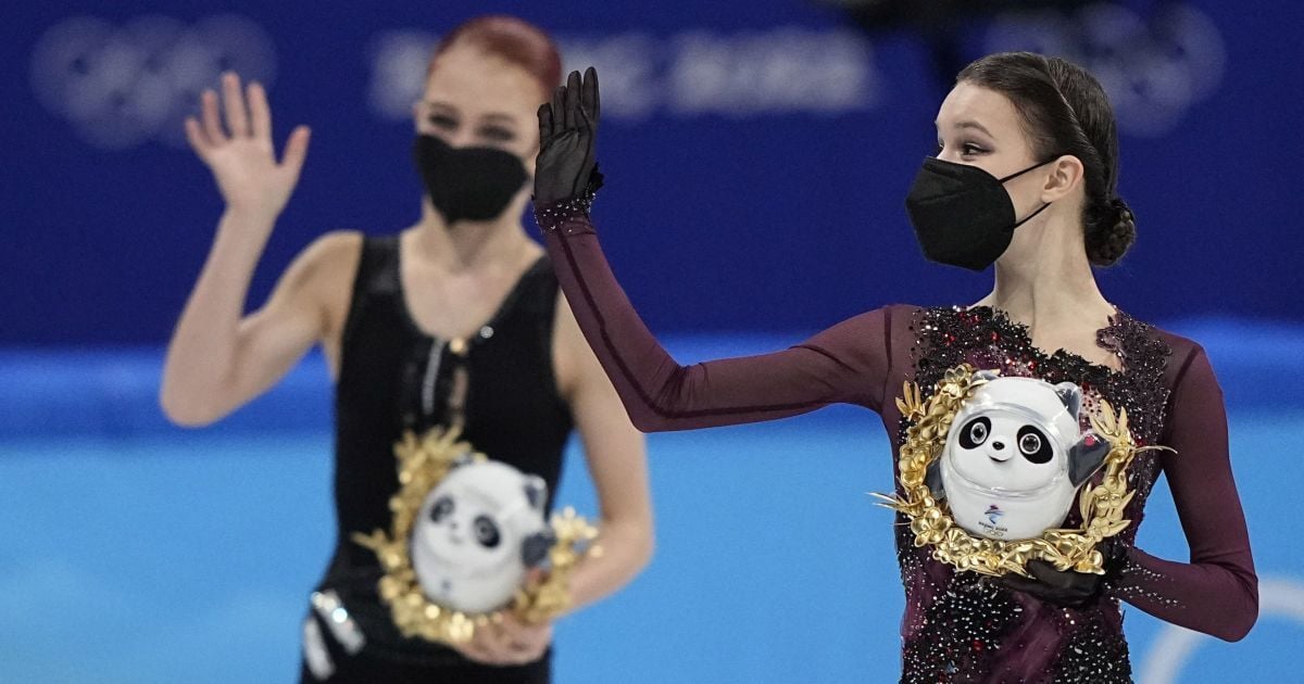 "У нас немає прапора": російські фігуристки опинилися в конфузній ситуації на Олімпіаді-2022 (відео)