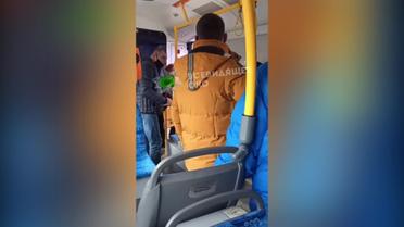 Новости Украины: в киевском троллейбусе жестоко подрались пассажиры