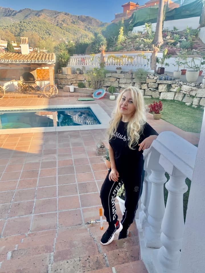 Жалаңаш кеңсе бейнелері