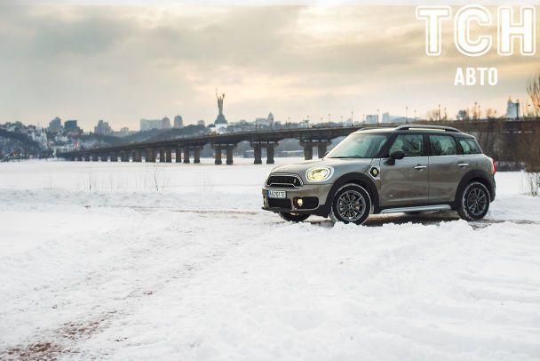 Mini Cooper SE Countryman ALL4 / © Фото Єршової Олександри