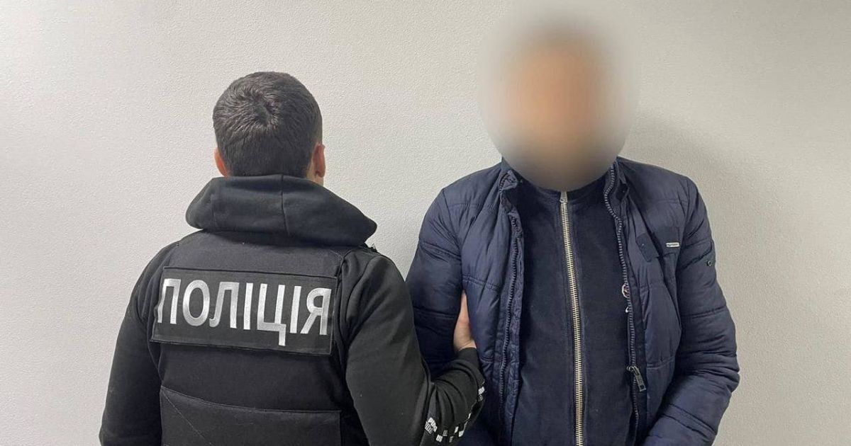 В Киевской области 41-летний мужчина избил, изнасиловал жену и угрожал полицейским гранатой