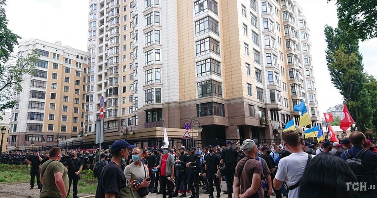 мітинг під будинком Зеленського