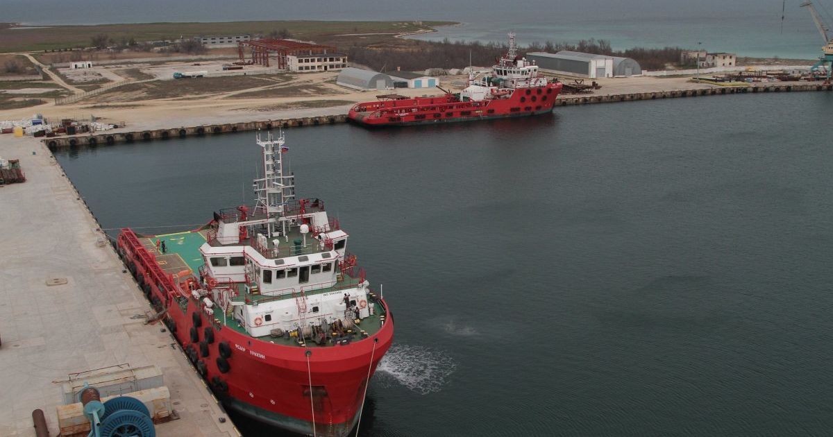 Суд наложил арест на имущество "Черноморнефтегаза" в аннексированном Крыму