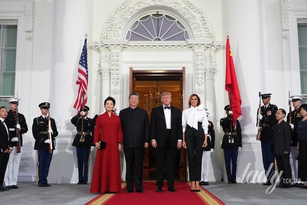 Сі Цзіньпін, Пен Ліюань, Меланія і Дональд Трампи  / © Associated Press