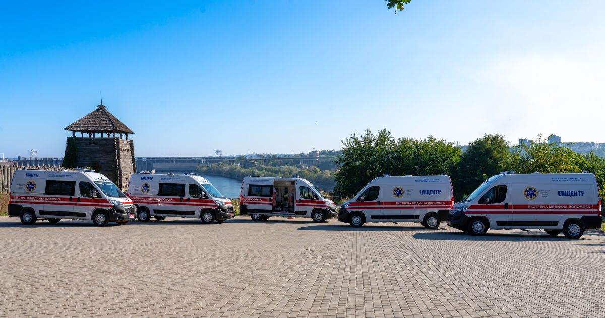 Спасаем жизнь: Эпицентр планирует до конца года передать медикам 100 реанимобилей
