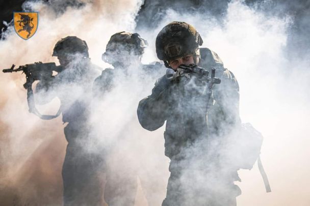 В Сумской области ВСУ донимают российские дроны на оптоволокне — военный обозреватель