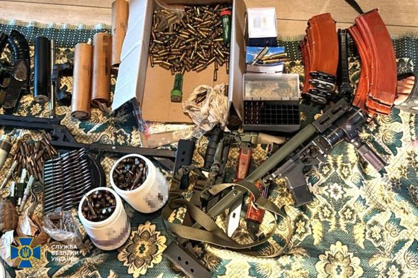 СБУ спільно Нацполіцією затримали 7-х ділків / © 
