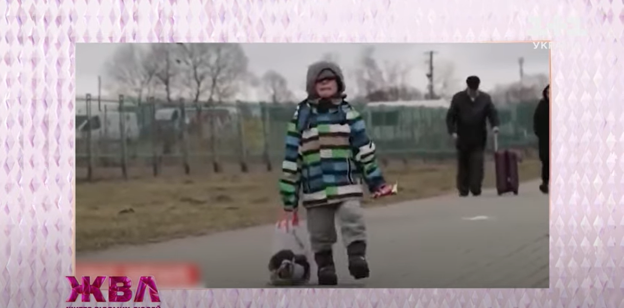 Этот мальчик, который сам пересек границу с Польшей, довел Тимура Мирошниченко до слез / © 