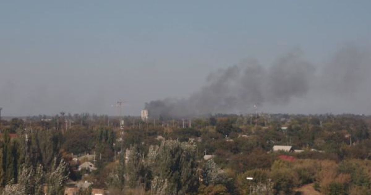 После взрыва в многоэтажке возник пожар. / © twitter/roman_primorye