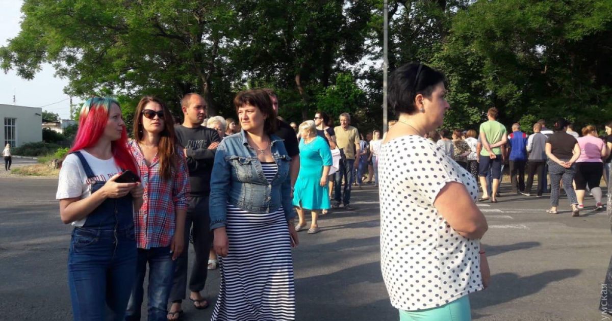 Одесситы утром заблокировали "дорогу смерти"