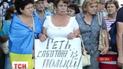 Полтавчане требуют в полиции немедленно найти тех, кто изувечил мемориальные доски