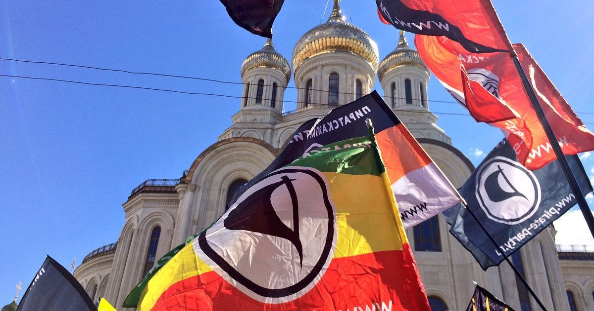 Люди в Москве возмущены давлением властей на Интернет и его пользователей / © twitter.com/_Borodulin