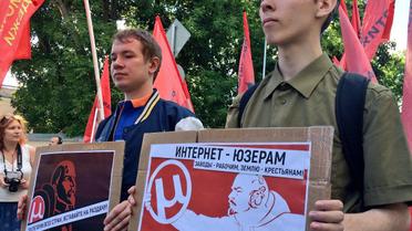 Люди в Москві обурені тиском влади на Інтернет та його користувачів / © twitter.com/_Borodulin