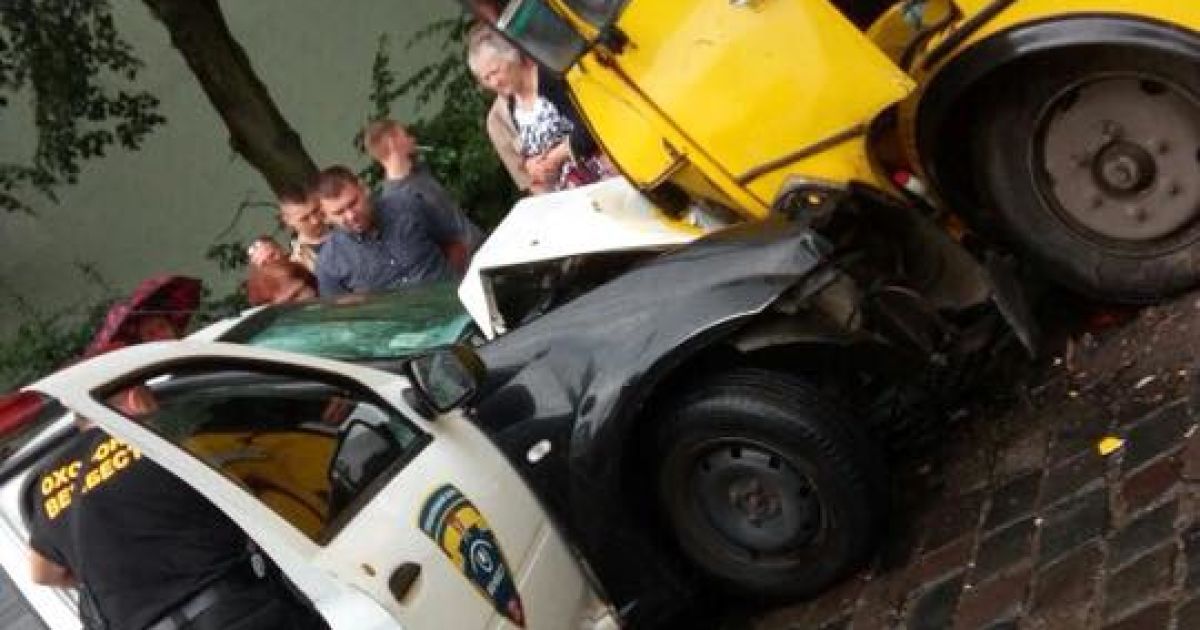 ДТП у Львові_3 / © facebook/Ігор Зінкевич