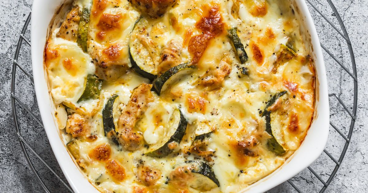 Кабачки, запеченные с курицей: вкусное блюдо на обед