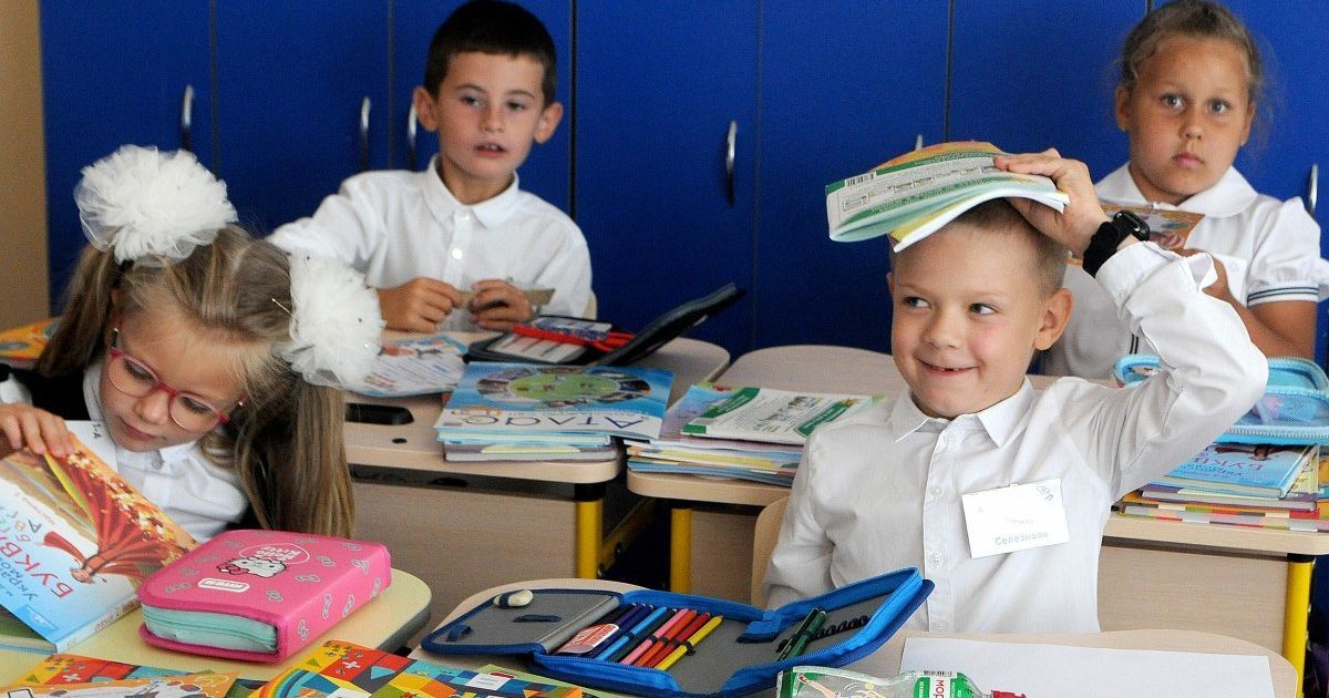 Стало відомо, скількох дітей зарахували до перших класів столиці