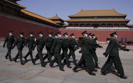 Китай у 2022 році збільшить витрати на військо та озброєння