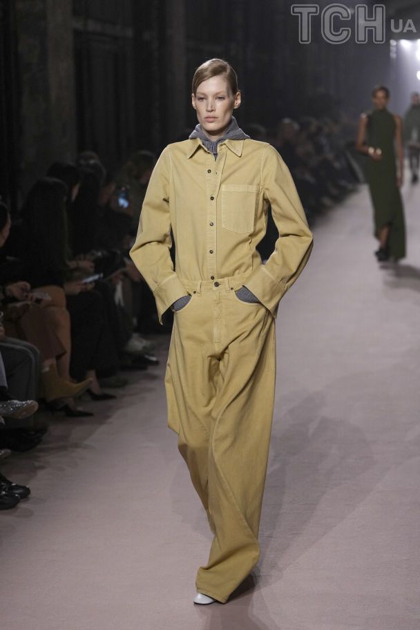 Показ Victoria Beckham осінь-зима 2025-2026 / © Associated Press