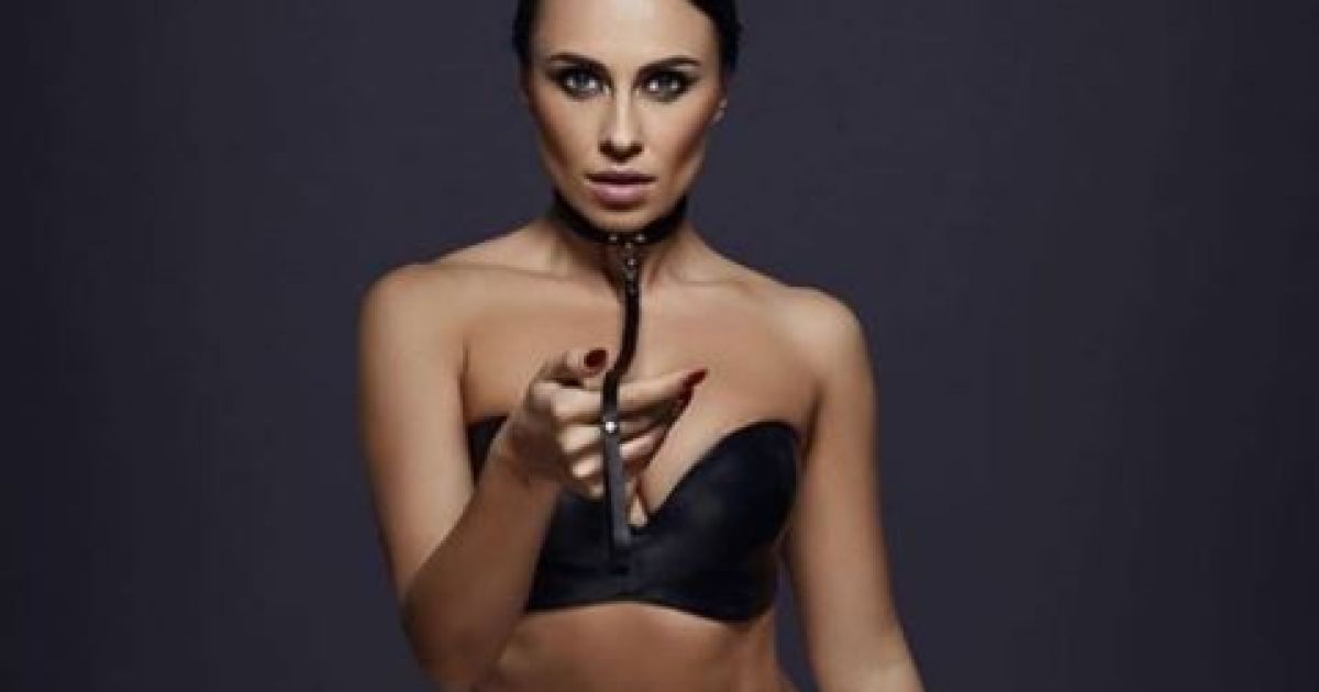 Сексапильная экс-nikita нана появилась в клипе пономарева с обнаженной спиной