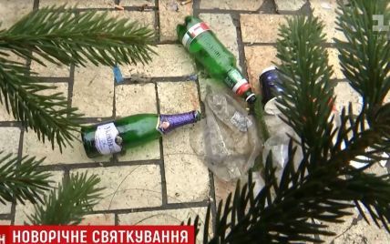 После новогодней ночи в центре Киева осталось больше тонны пустых бутылок из-под алкоголя