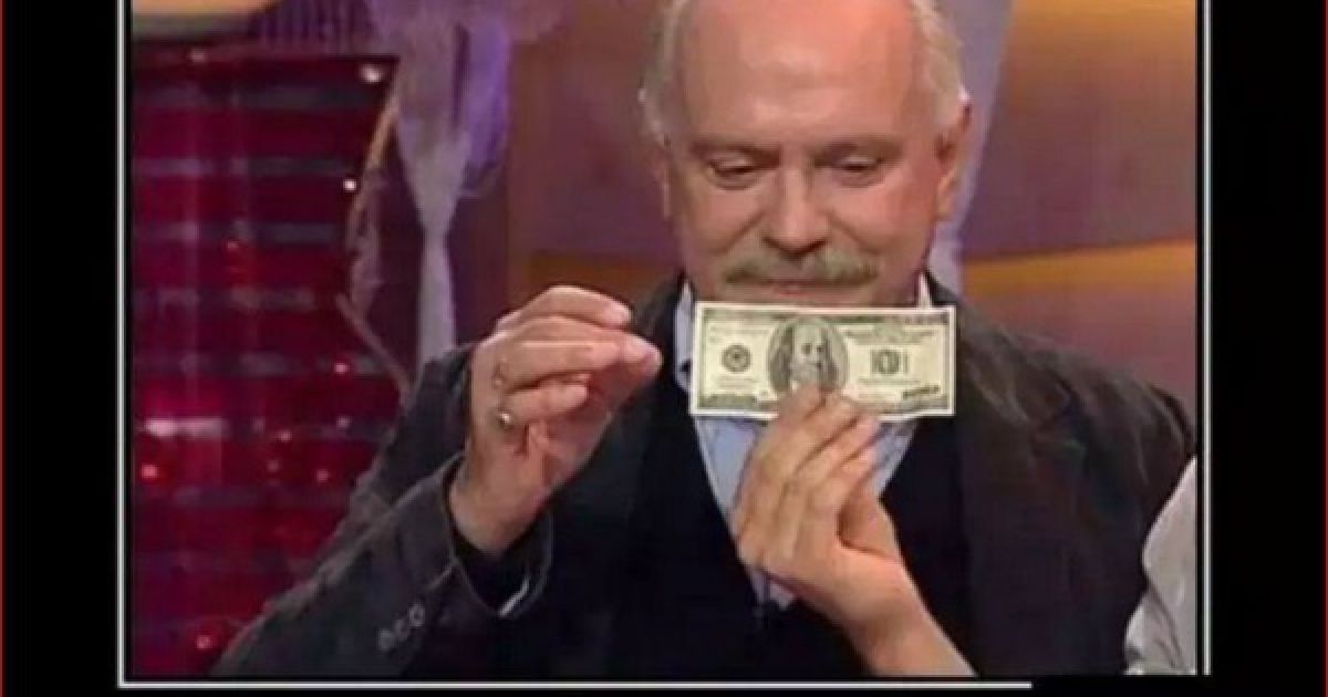 Соцмережі тролять "ресторатора" Міхалкова / © irinagundareva.com